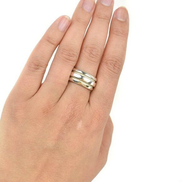 TIFFANY & CO: Sterling Silver Atlas Groove Band 1458