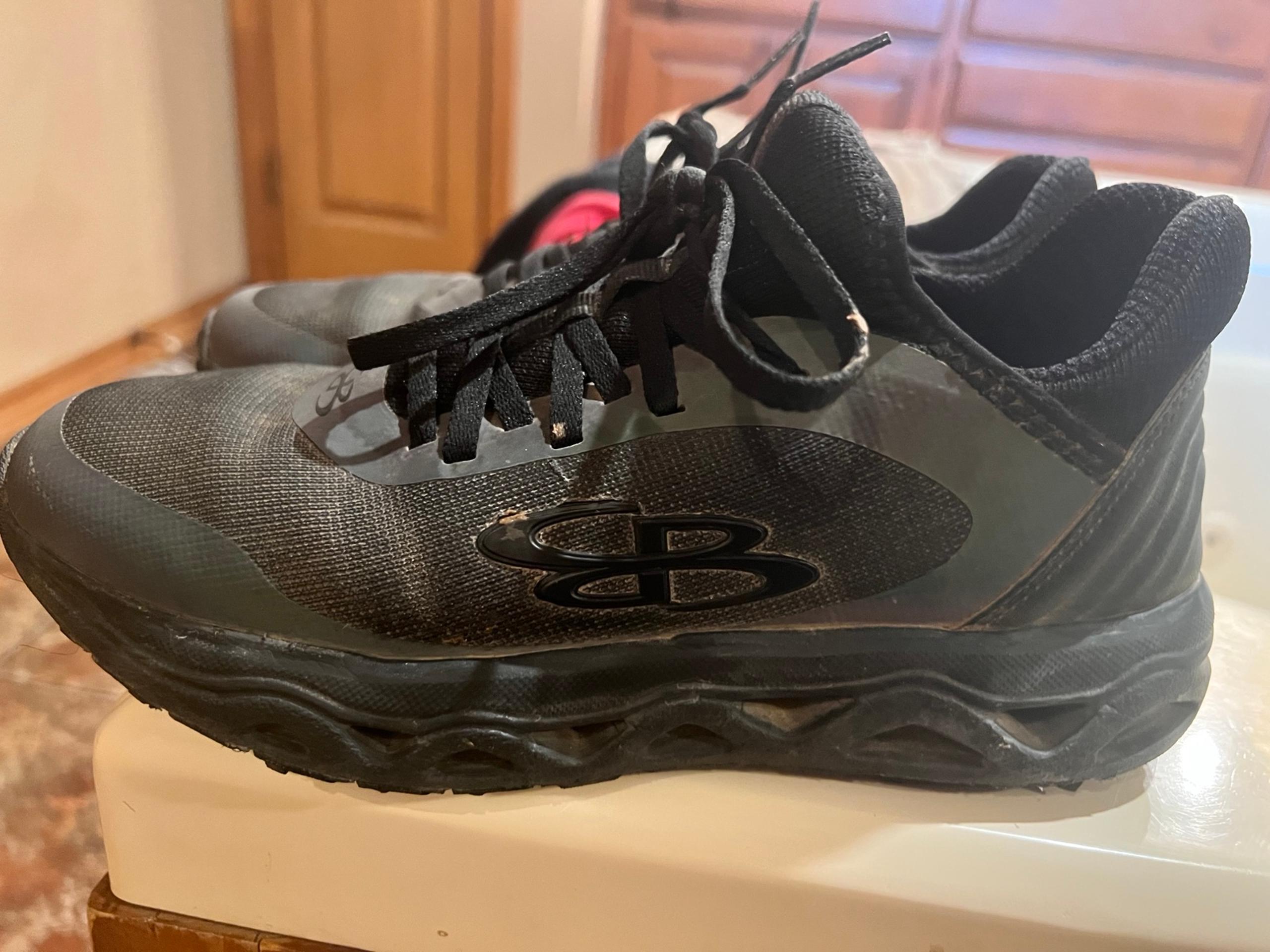 Boombah turf cleats  men size 6.5/ women size 8