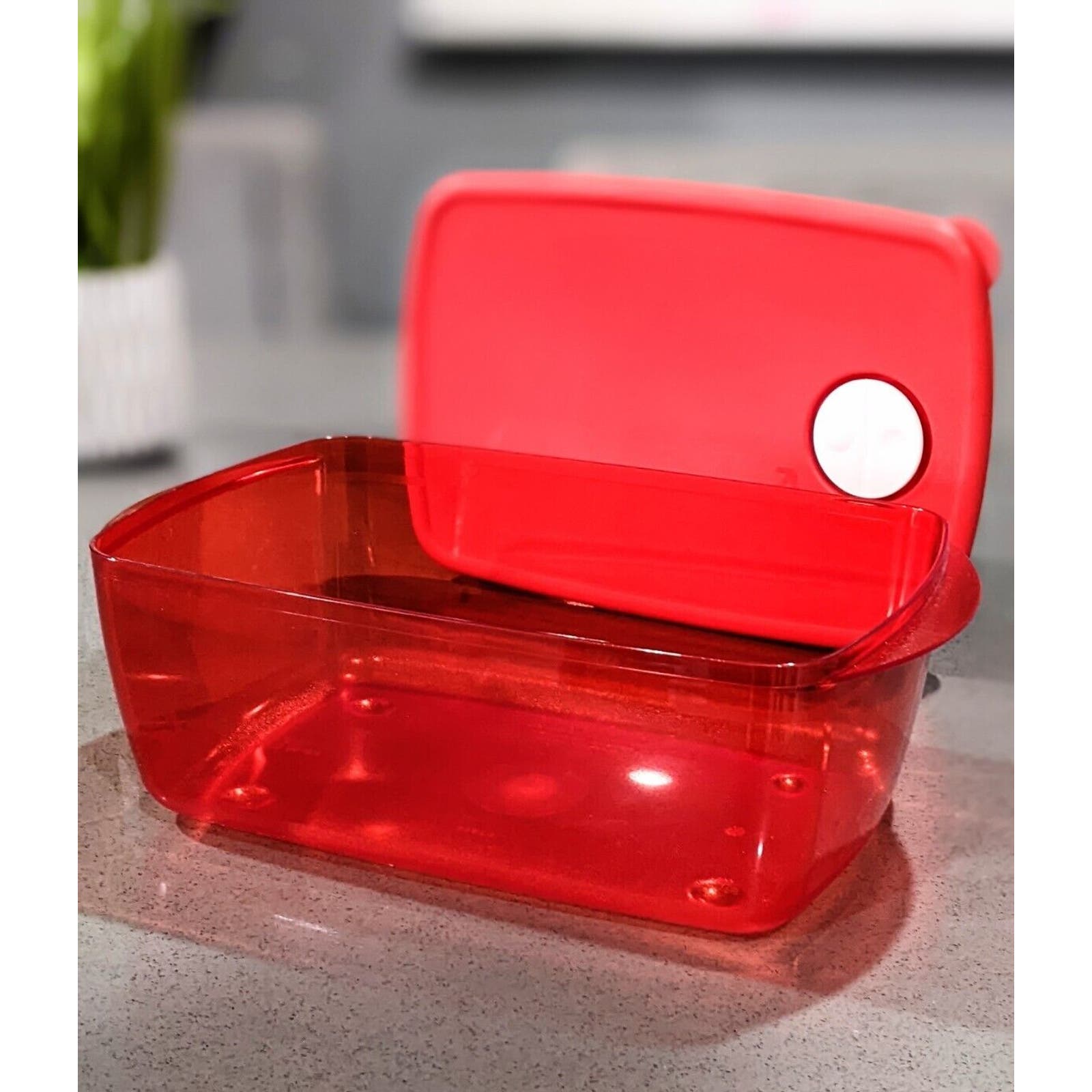 Tupperware Rock N Serve Microwave Container 15 Cup Red New