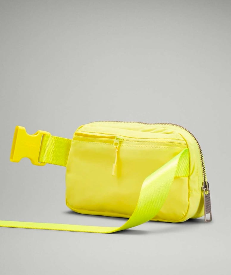 Everywhere Belt Bag electric lemon lululemon
