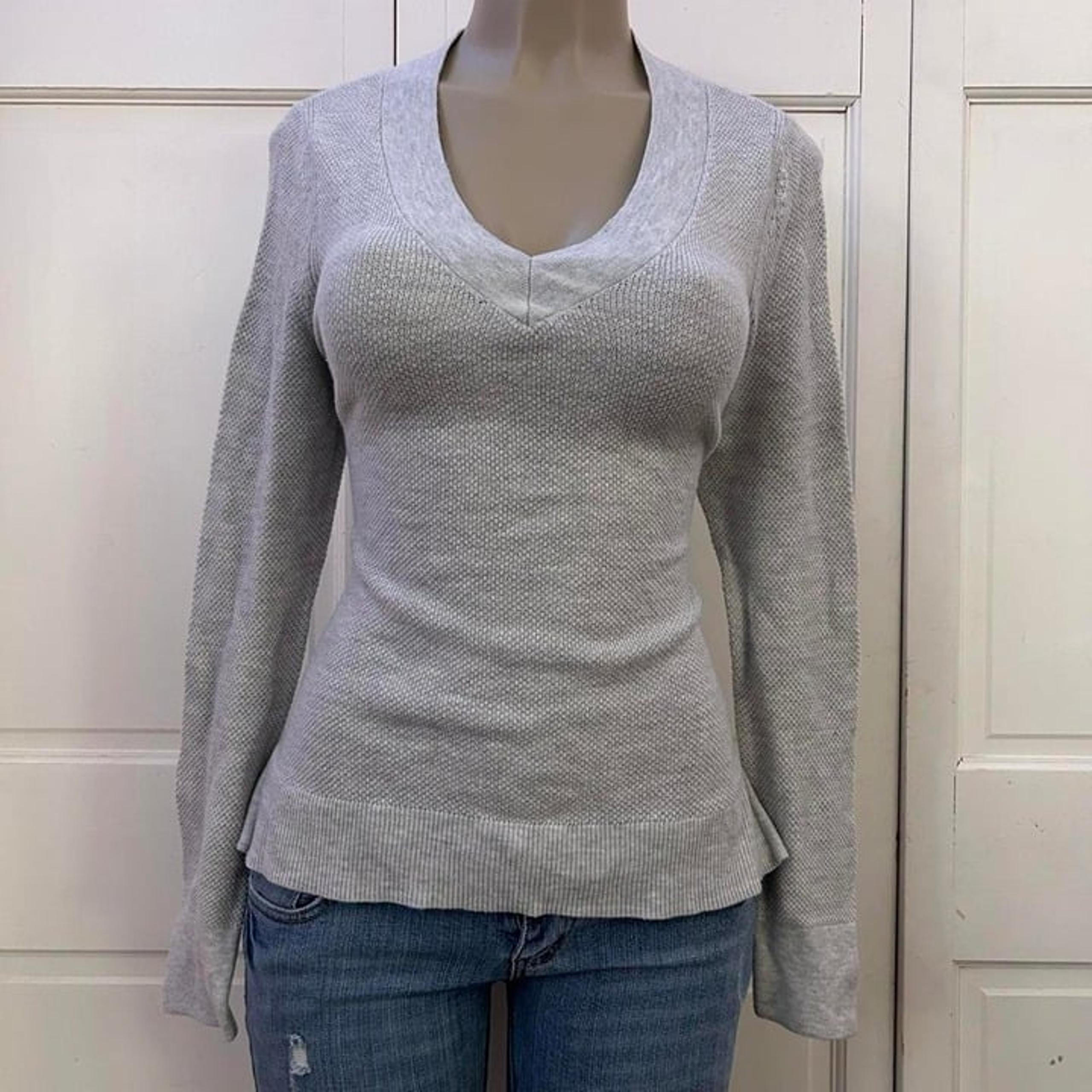 Y2K GAP V-Neck Knit Top
