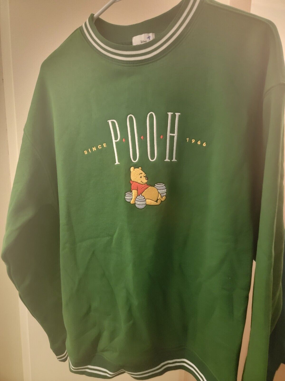 DISNEY PARKS WINNIE THE POOH VINTAGE GREEN PULLOVER SWEATSHIRT Size Small