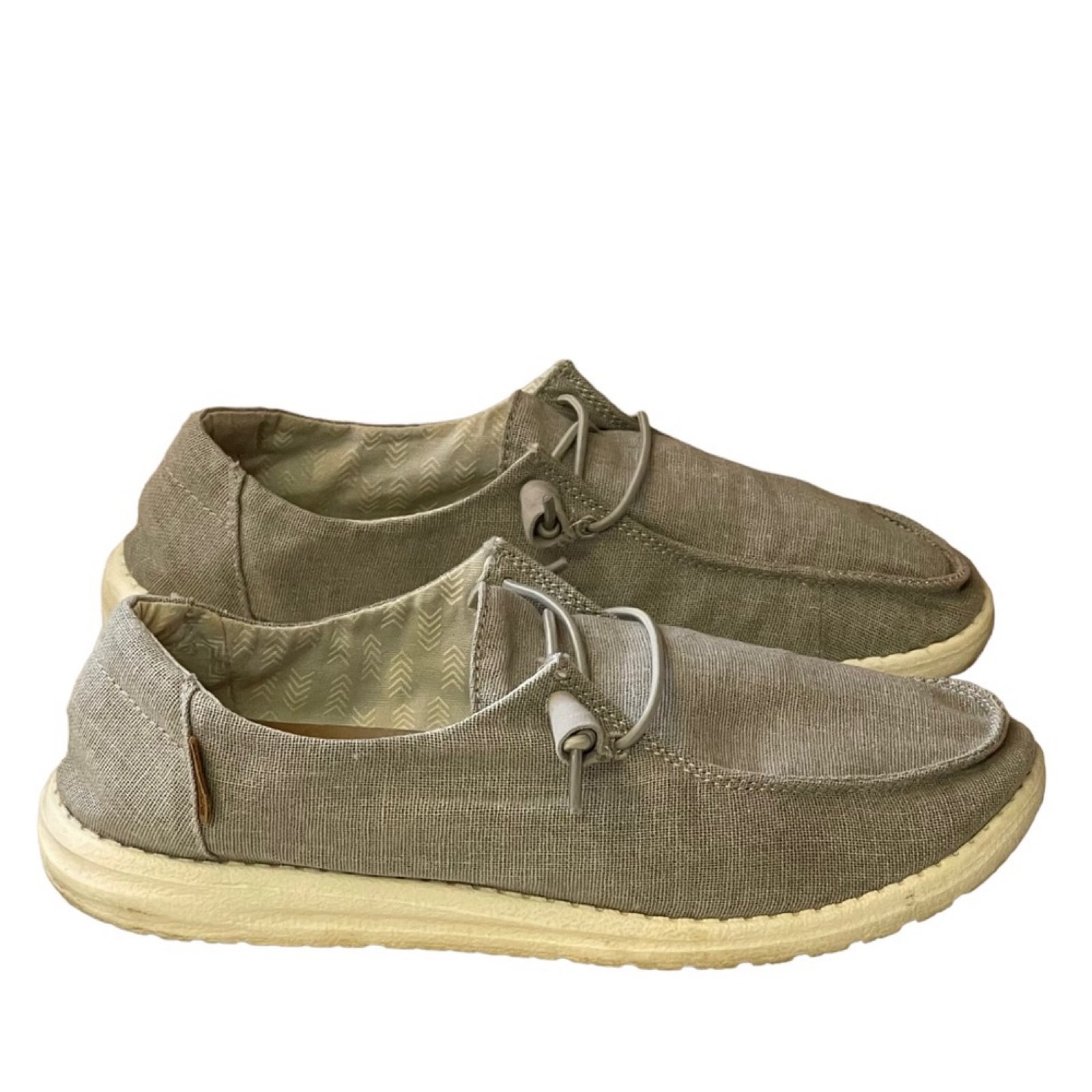 Hey Dude Wendy light gray chambray slip on shoes women’s size 9