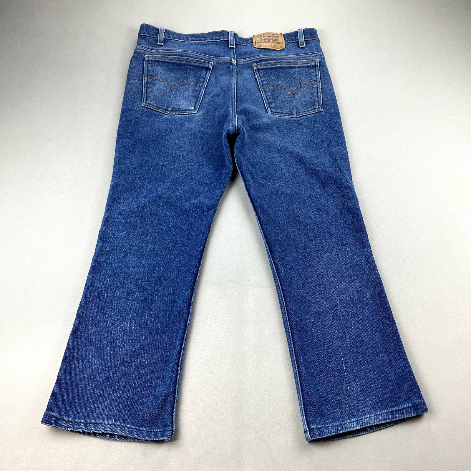 Vintage Levis 517 Jeans Mens 38 Blue Denim Bootcut Fit Stone Wash Made USA 90s