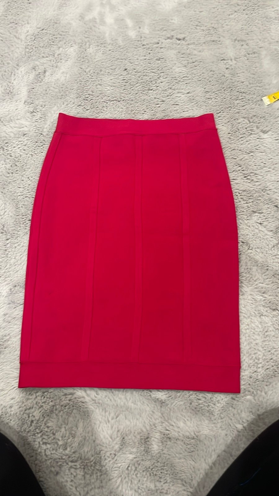 Red bandage size small skirt ! Never worn
