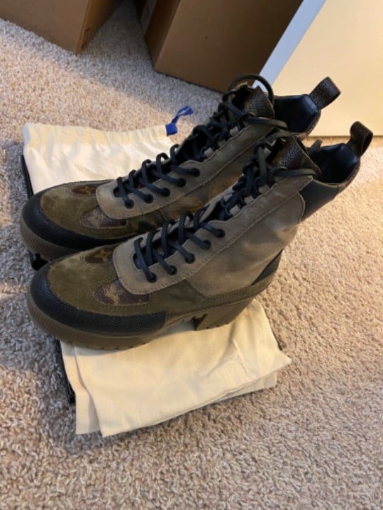 Desert boots