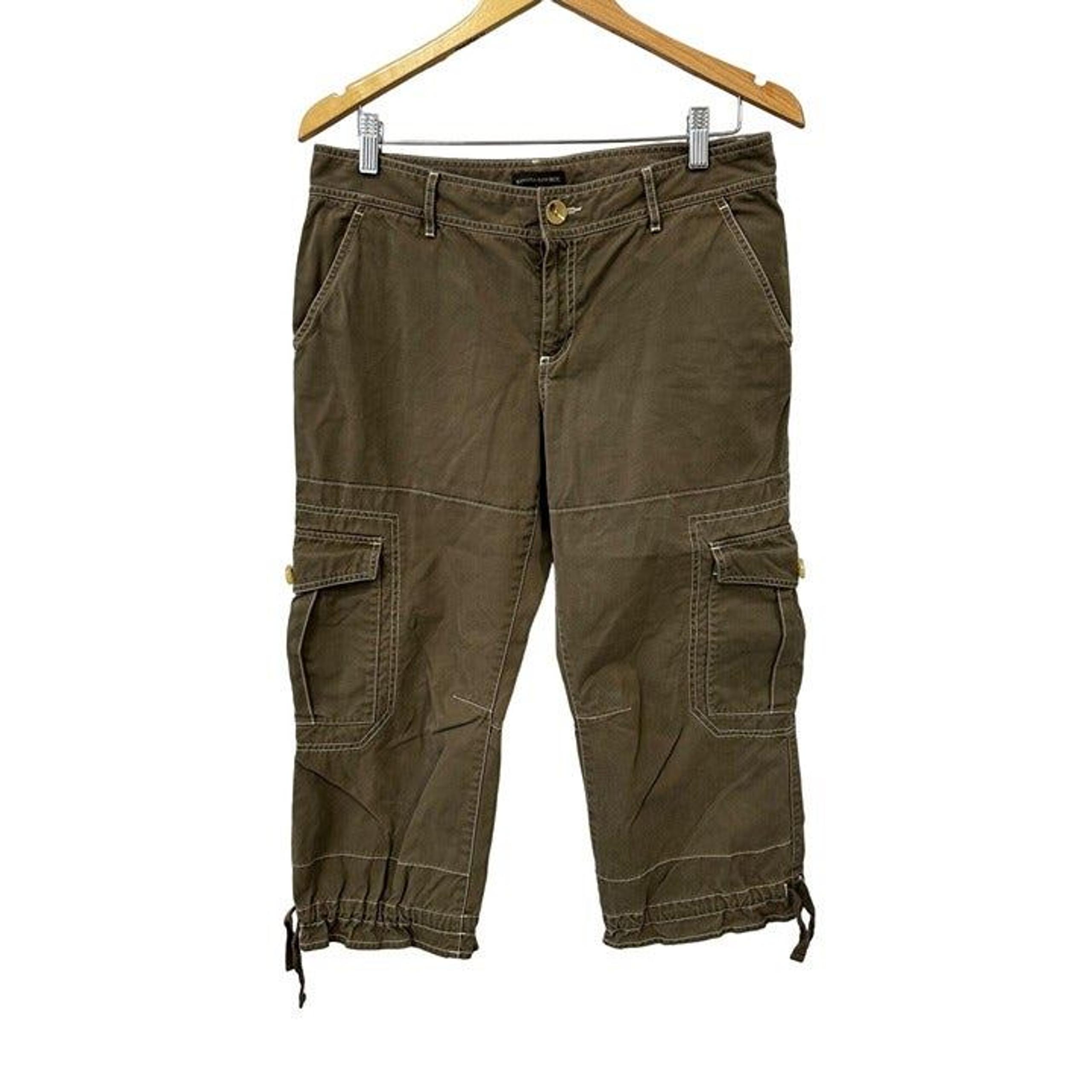 Banana Republic Cargo Capri Pant Womens 10 Outdoor Active Cotton Army Green