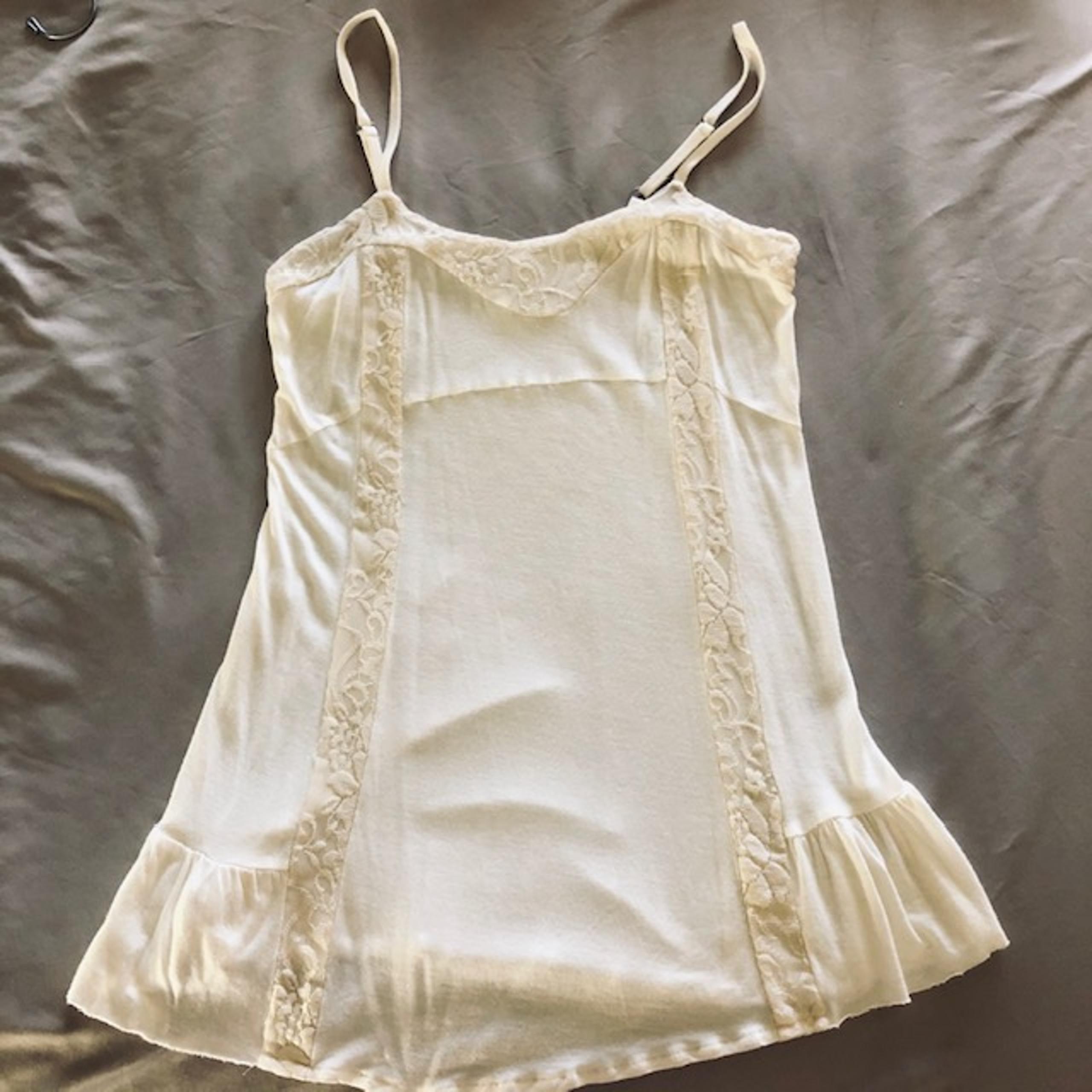 Women's Cream Frenchi Top Small