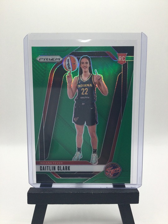 2024 Panini Prizm WNBA - Caitlin Clark #145 Green Prizm (RC) Indiana Fever