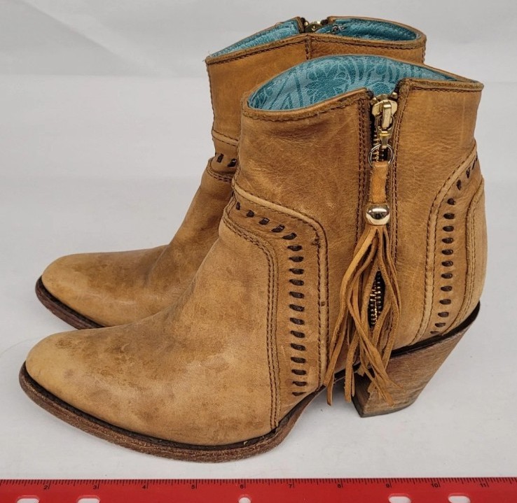 Corral Vintage Women's Ankle cowboy Boots tan brown womens 7.5