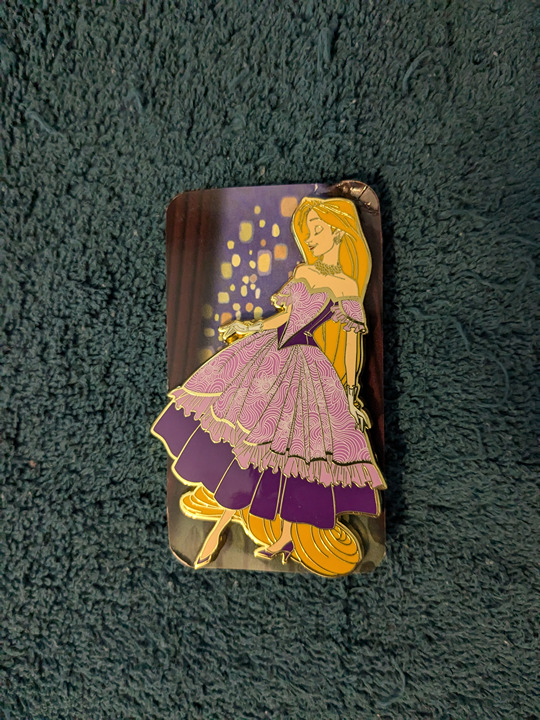 LexieBee Rapunzel pin