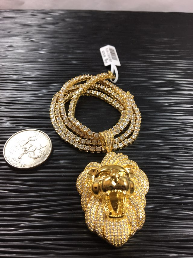 Brand new fully iced out chain 20 14K go