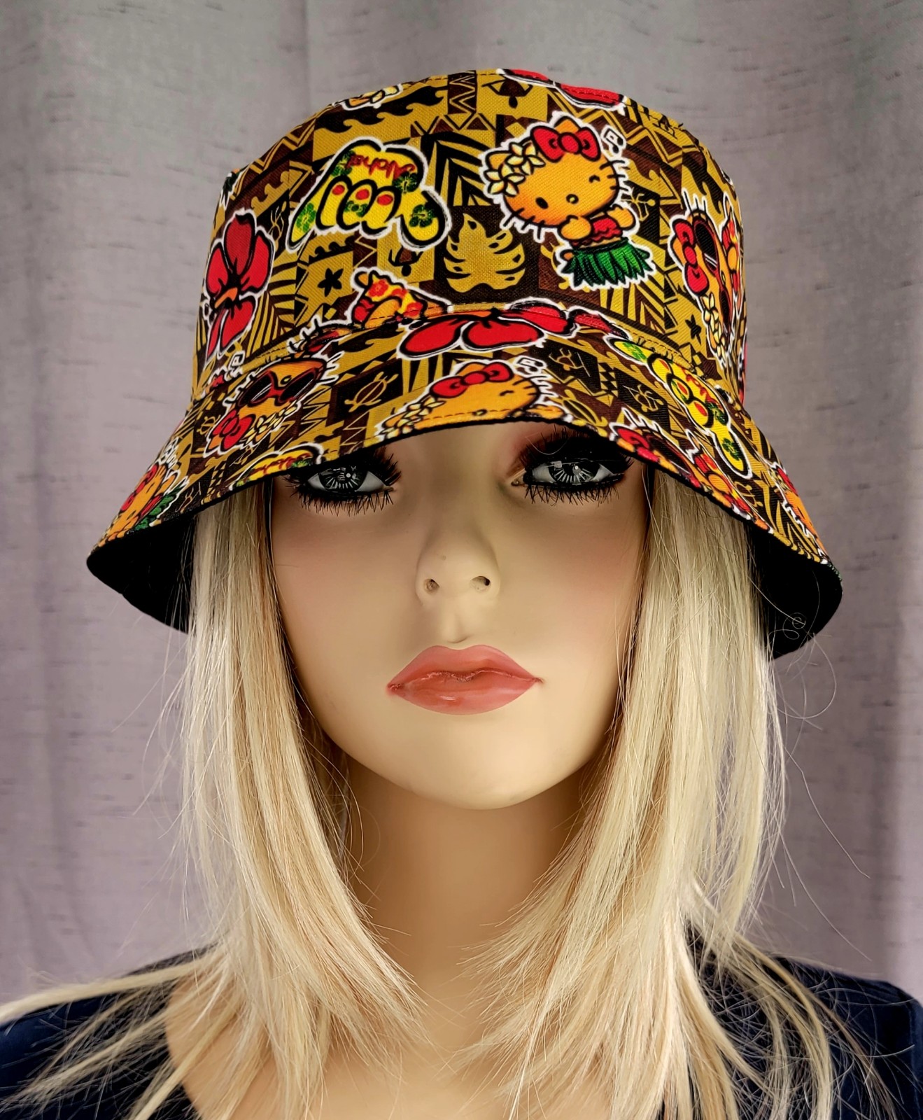 HELLO KITTY ALOHA HAWAII TRIBE BUCKET CAP (BRAND NEW)
