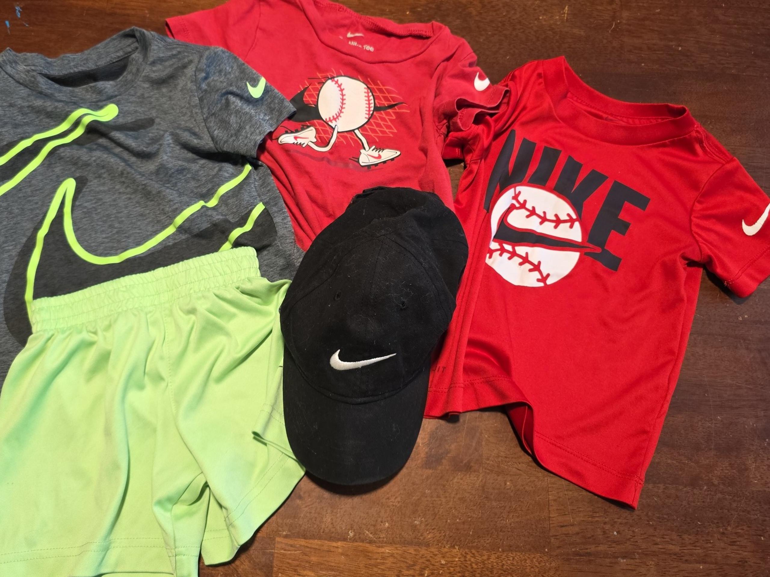 Bundle Boys 2t/24 months - Nike