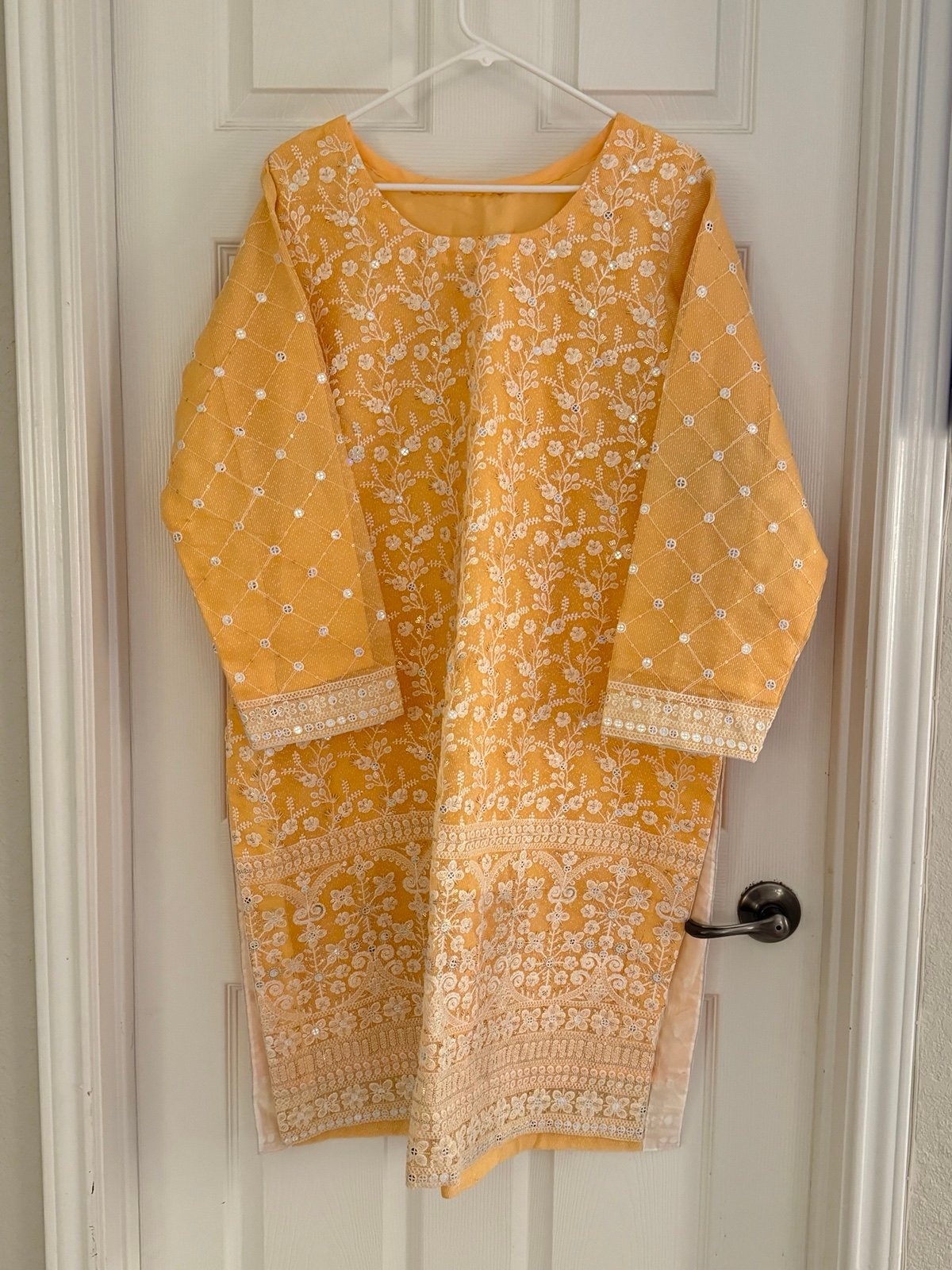 Mommy & Me Pakistani Outfits