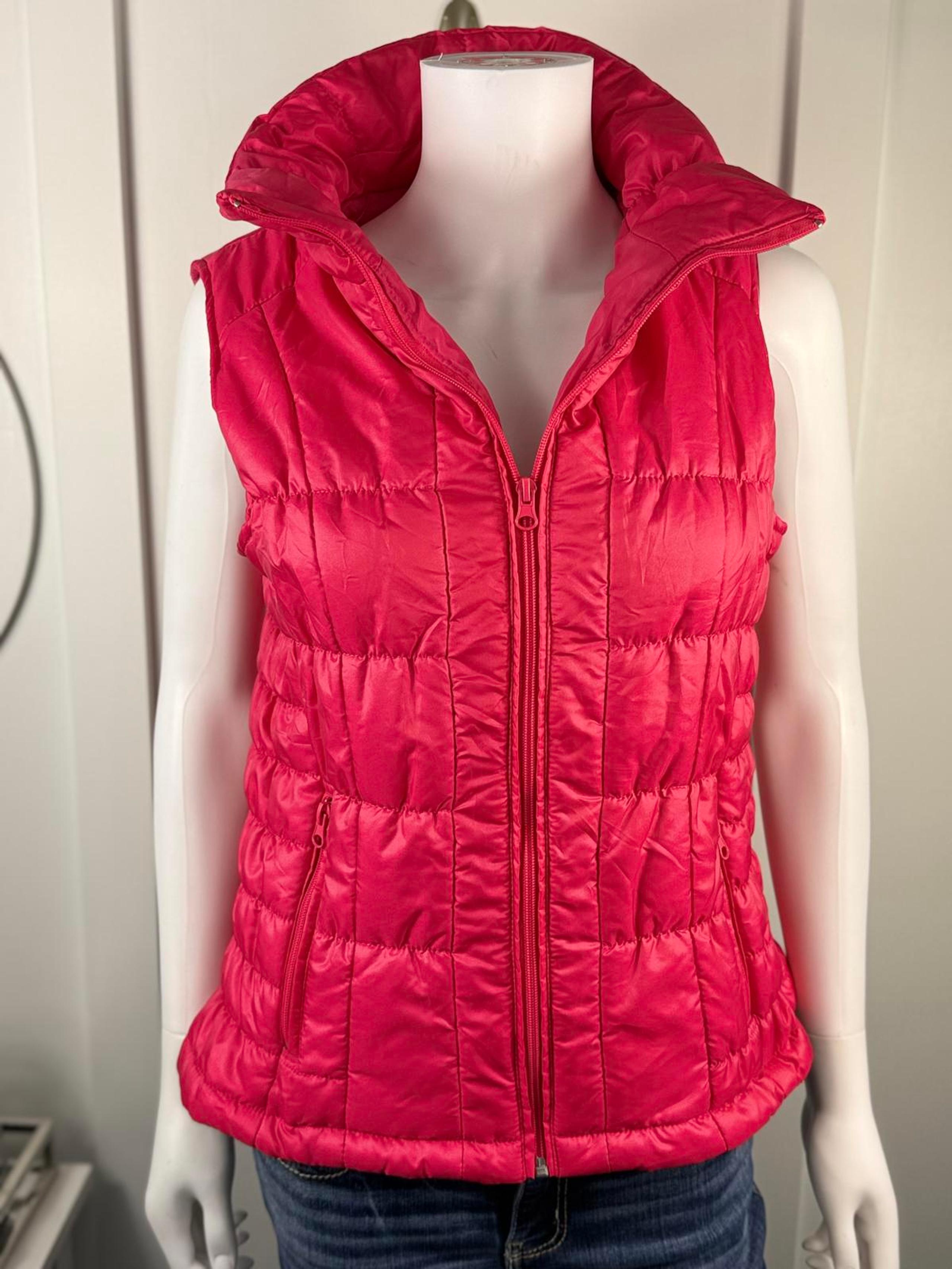 Cute New York & Company Puffer Vest Size M