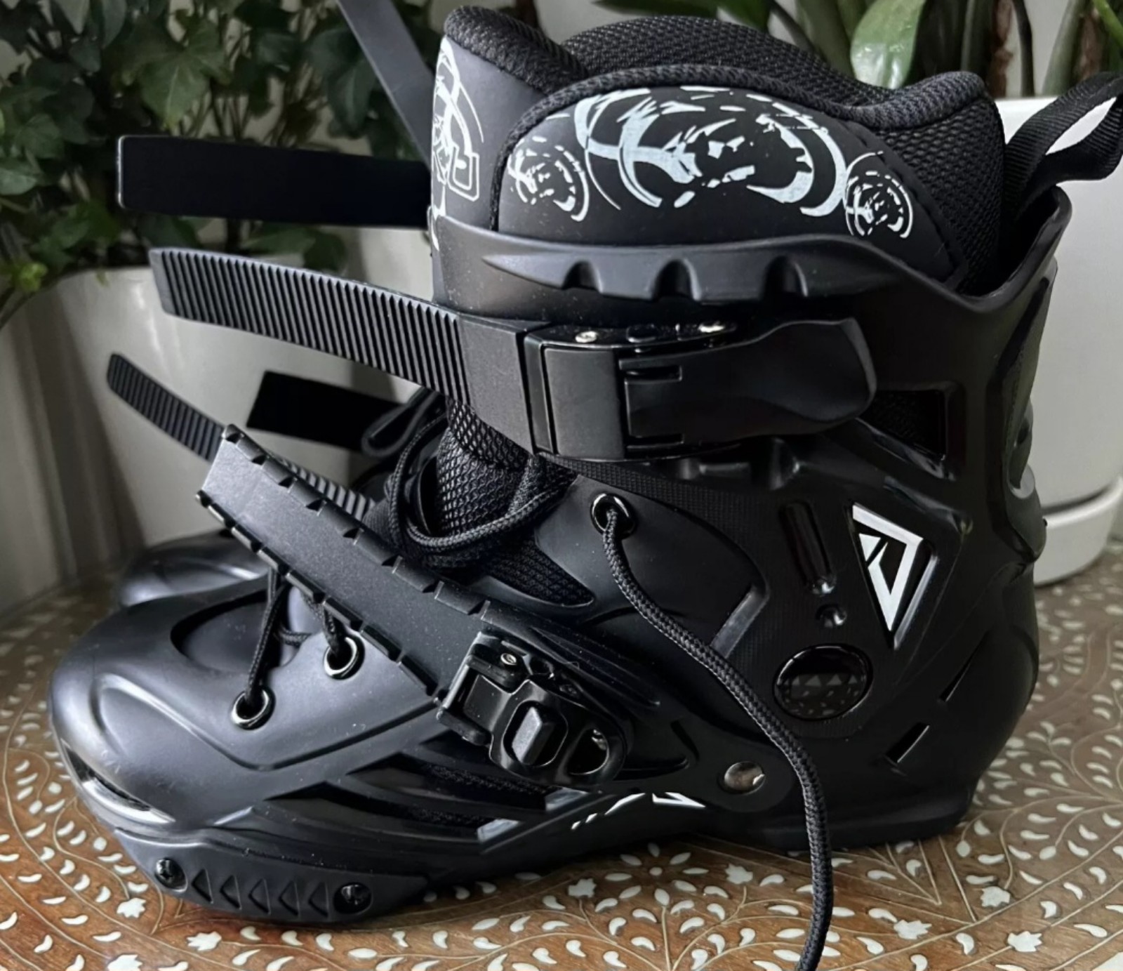 LIKU Inline Skates Shoes (only) Roller Blades Size 39 EU & Size 6 UK