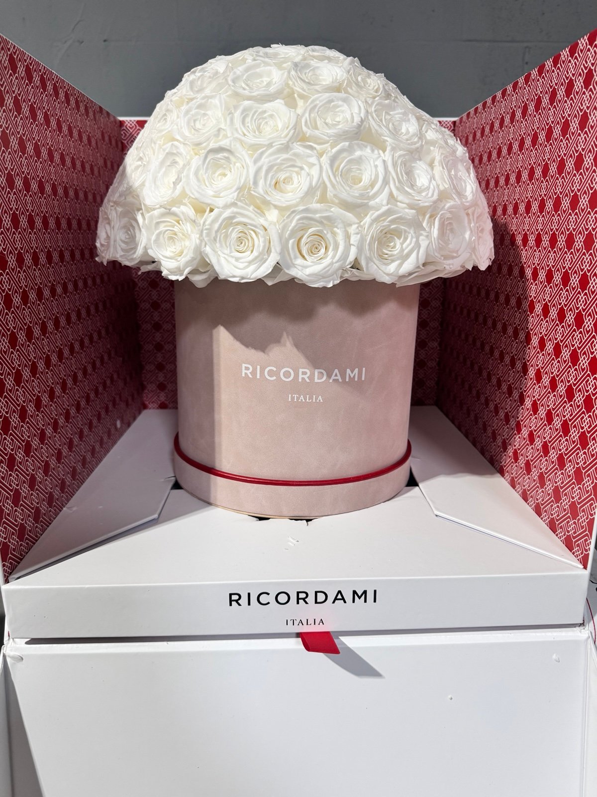 Ricordami Large Pink Suede White Roses