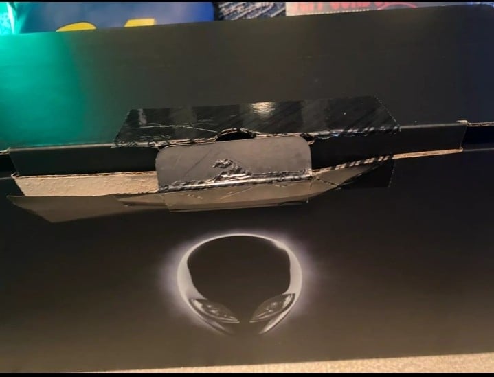 GENUINE ALIENWARE GRAPHICS AMPLIFIER (ZO1g) (+CABLES & MANUAL)•No Graphics Card•