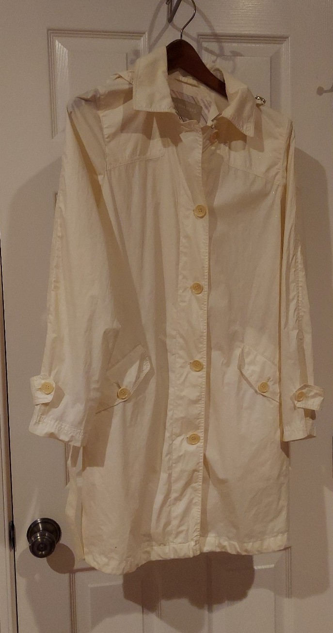 NWOT SCHNEIDER OF SALZBURG CREAM RAIN JACKET Size S