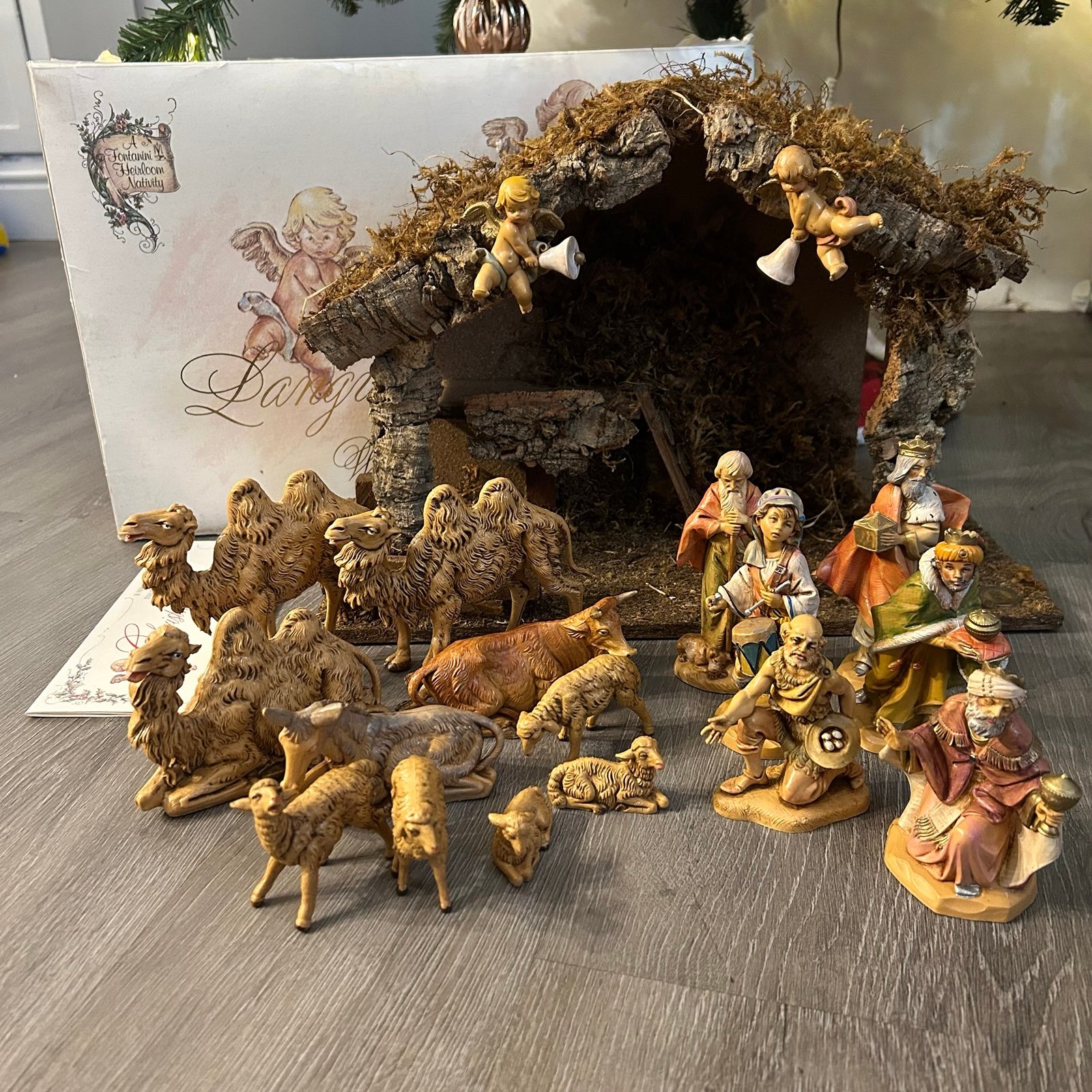 Vintage Fontanini Heirloom Nativity from Roman Made in Italy with 18 Figures