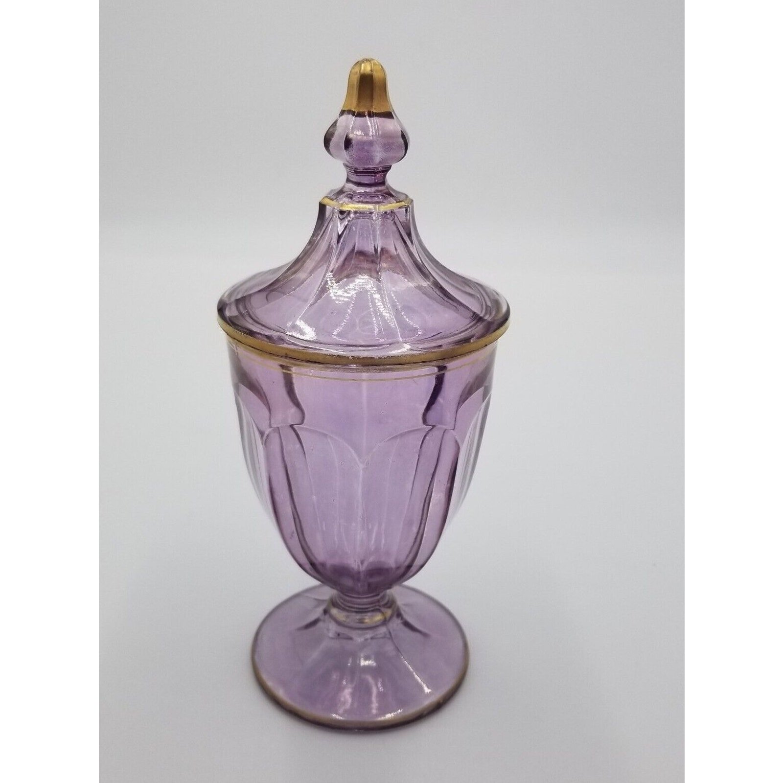 VINTAGE HEISEY Lilac Color W Gold Trim #465 RECESSED PANEL COVERED CANDY JAR