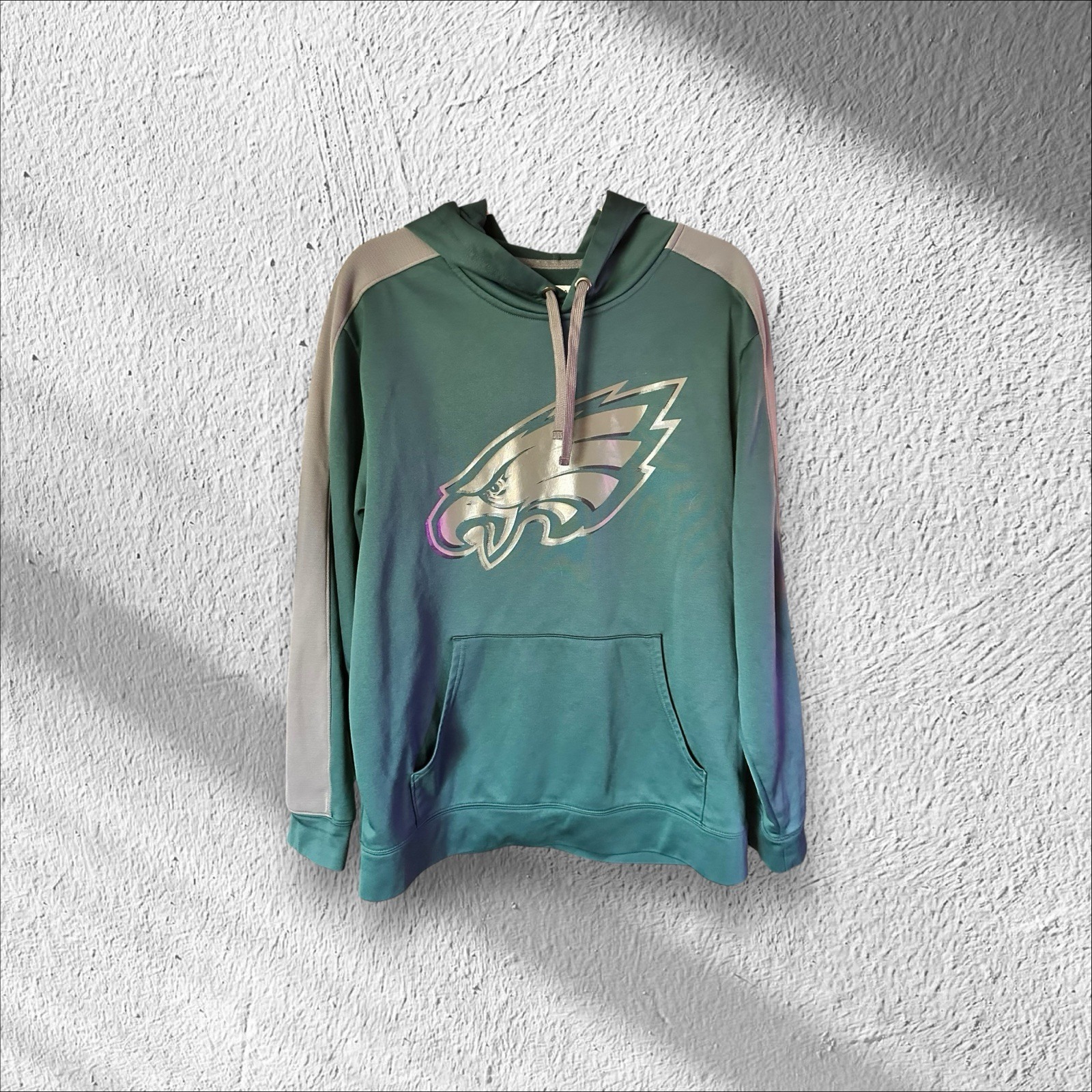 NFL Philadelphia Eagles Mens Green/Gray Hoodie Size Medium *flawed*