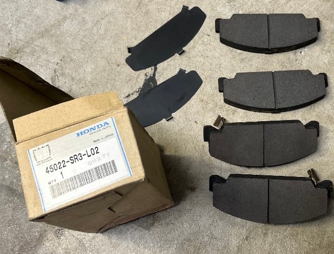 Honda 45022-SR3-L02 Brake Pad Set