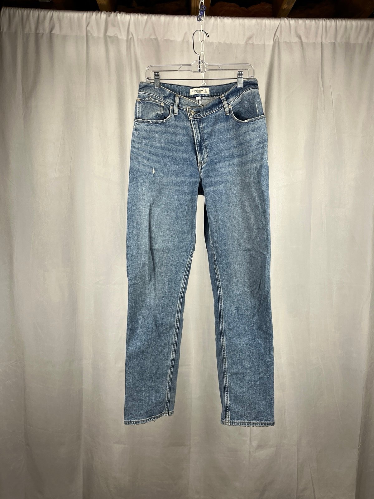 Abercrombie and Fitch Curve Love Ultra High Rise 90s Straight Jean.