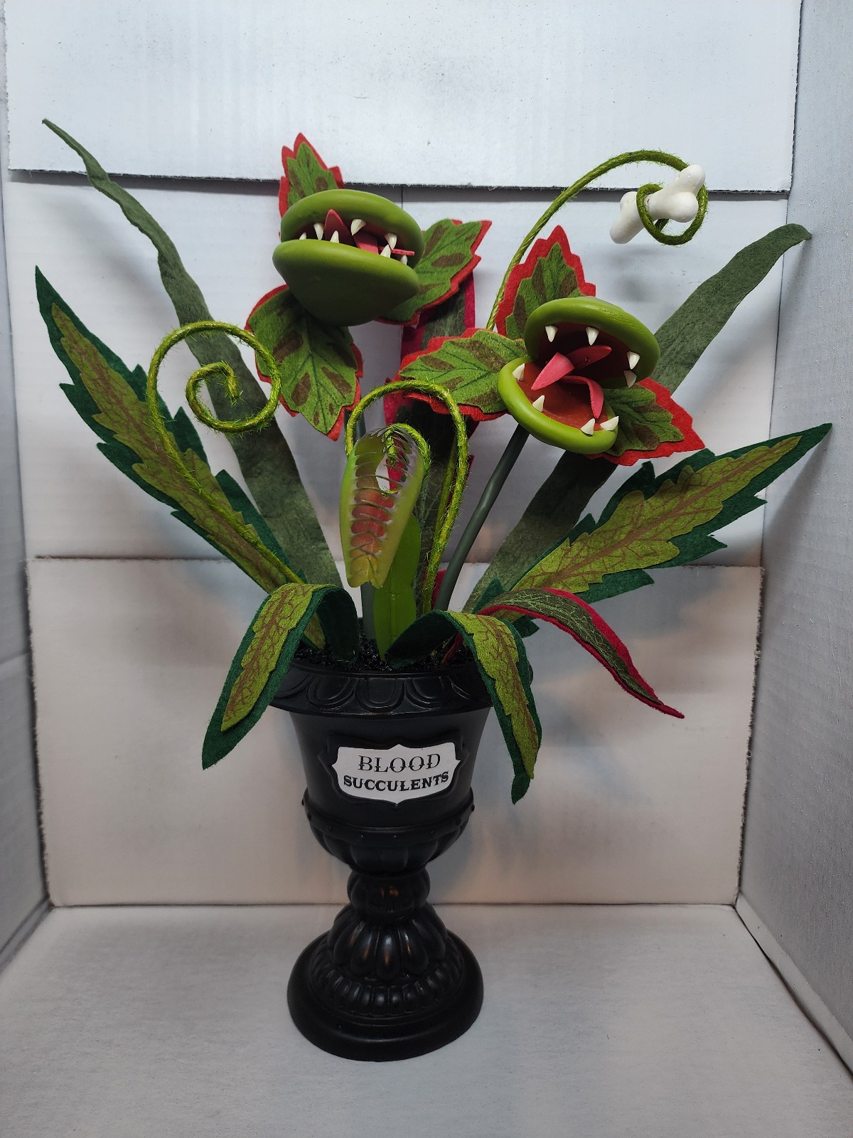 Halloween blood eating plant decor