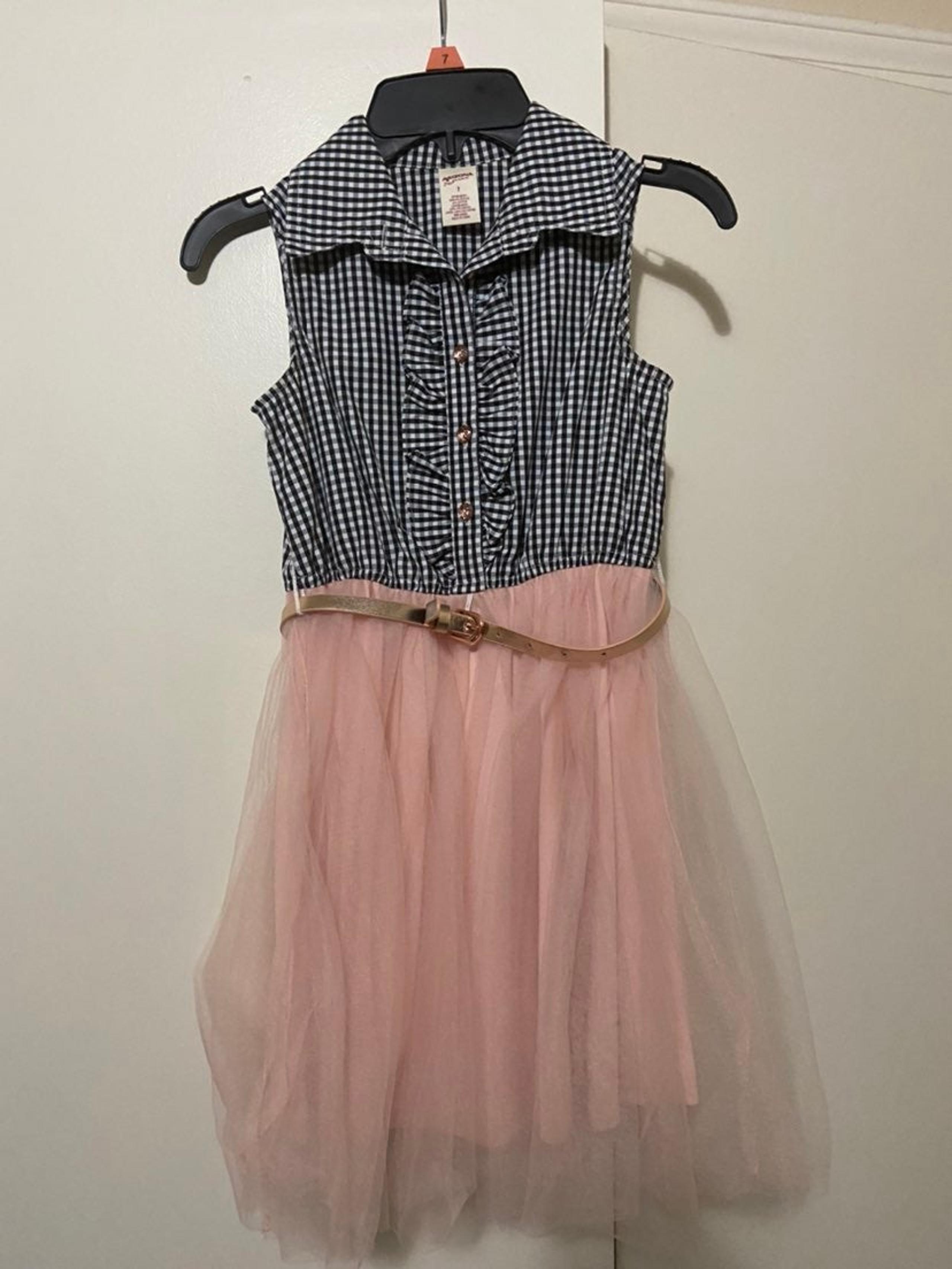 Girls Dress size 7
