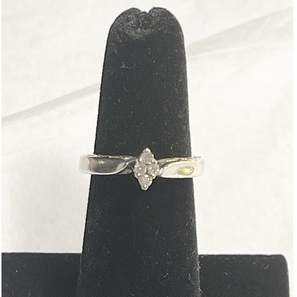 .15 karat diamond and sterling silver engagement style ring
