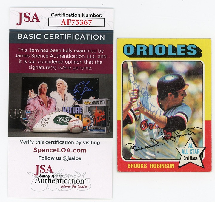 1975 Topps BROOKS ROBINSON AUTO SIGNED Orioles Card JSA COA