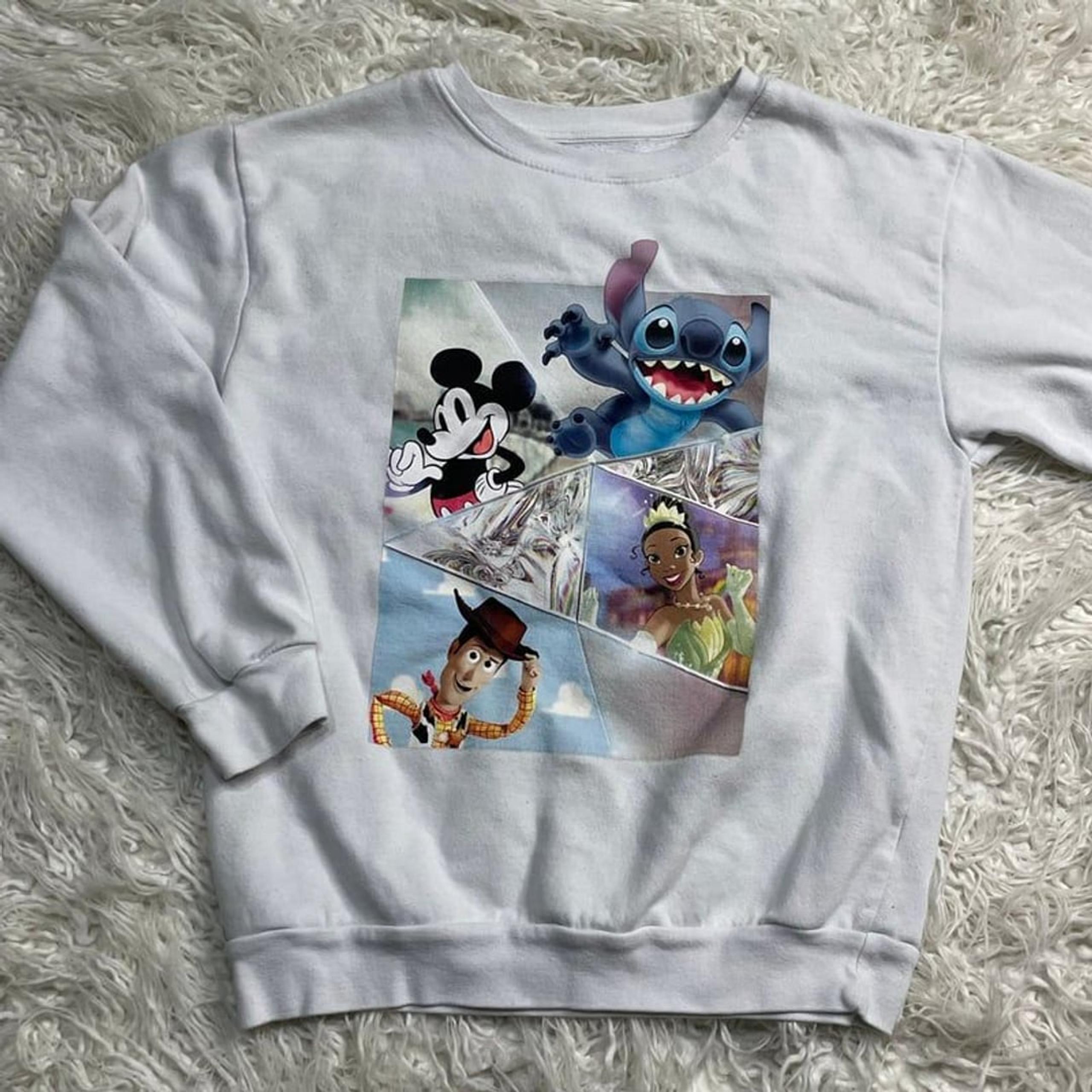 100 Sweater Women's L White Mickey Woody Stitch Tiana Movie Sweatshirt - Disney