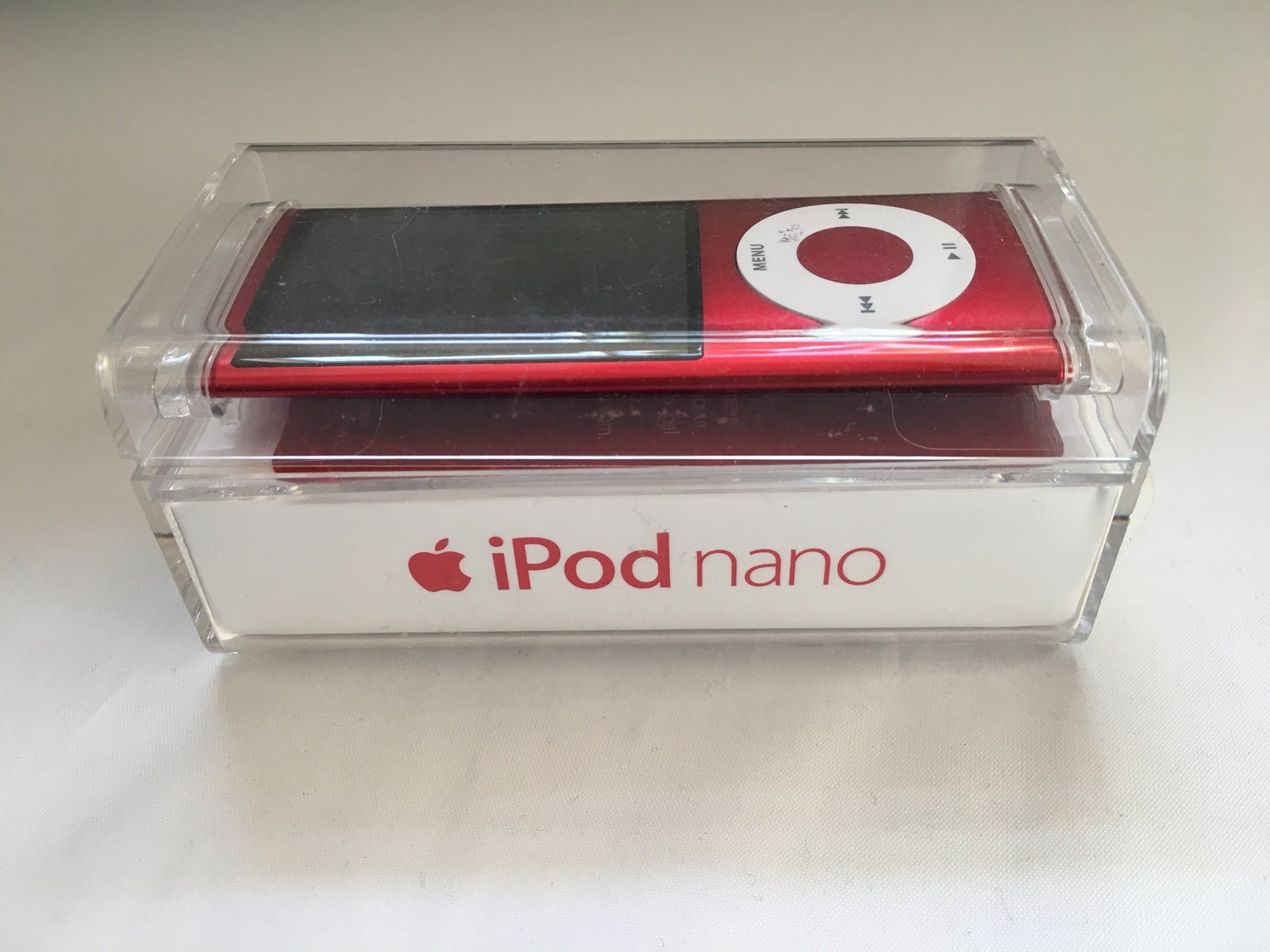 iPod Nano 5th Gen 8gb Red New