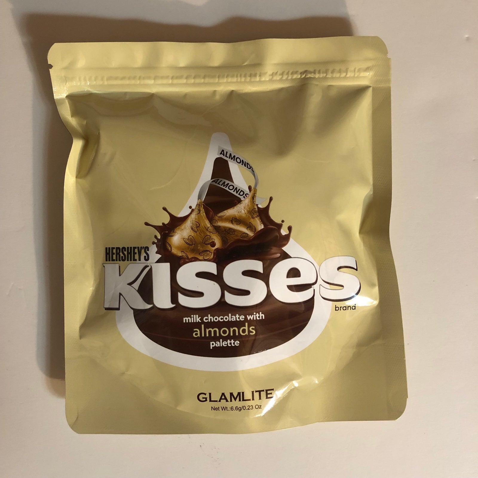 Glamlite x Hershey's Kisses Milk Chocolate with Almonds Palette SEALED