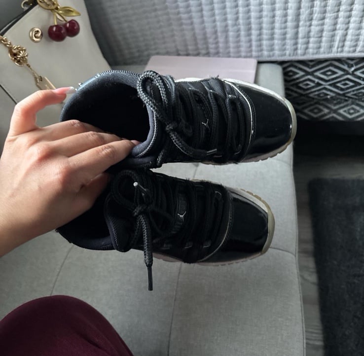 Jordan 11s