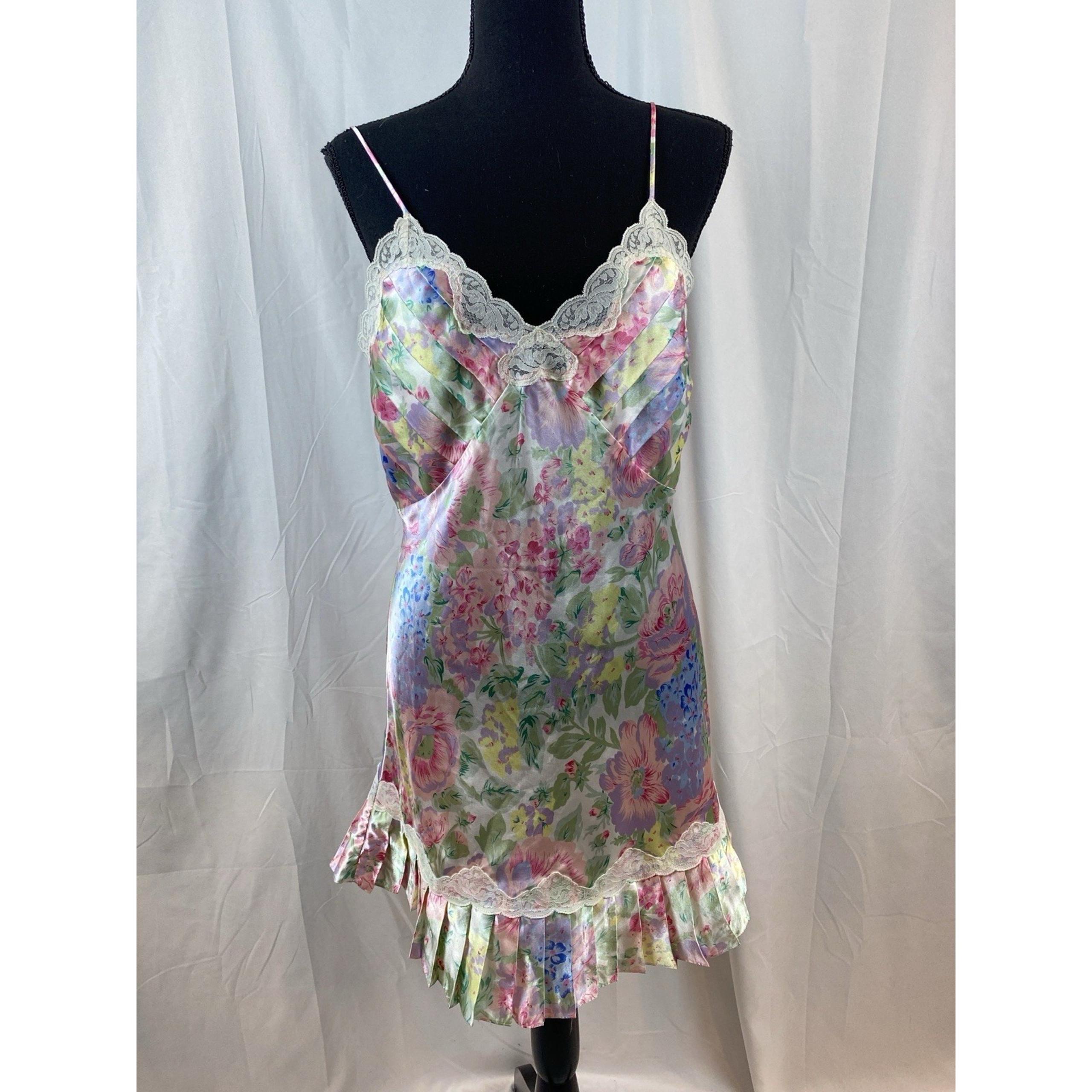 Victoria's Secret Gold Label Satin Floral Nightgown Women's Size Small