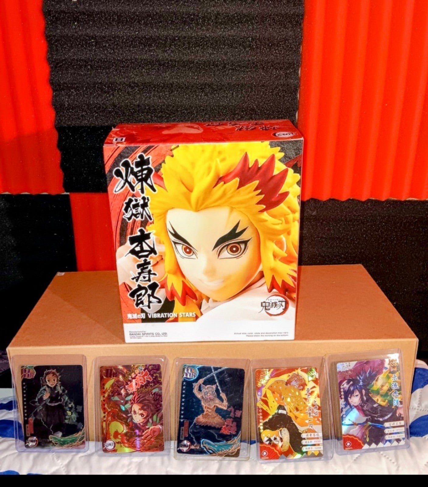 DemonSlayer Kimetsu noYaiba Vibration Stars Figure & FOIL CARDS BUNDLE