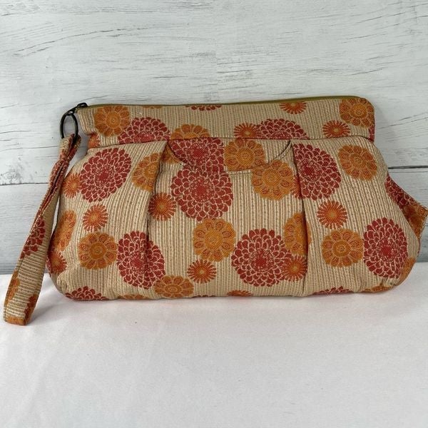 NWOT Maruca Women's Colorful Circular Tribal Patterns Wristlet Clutch One Size