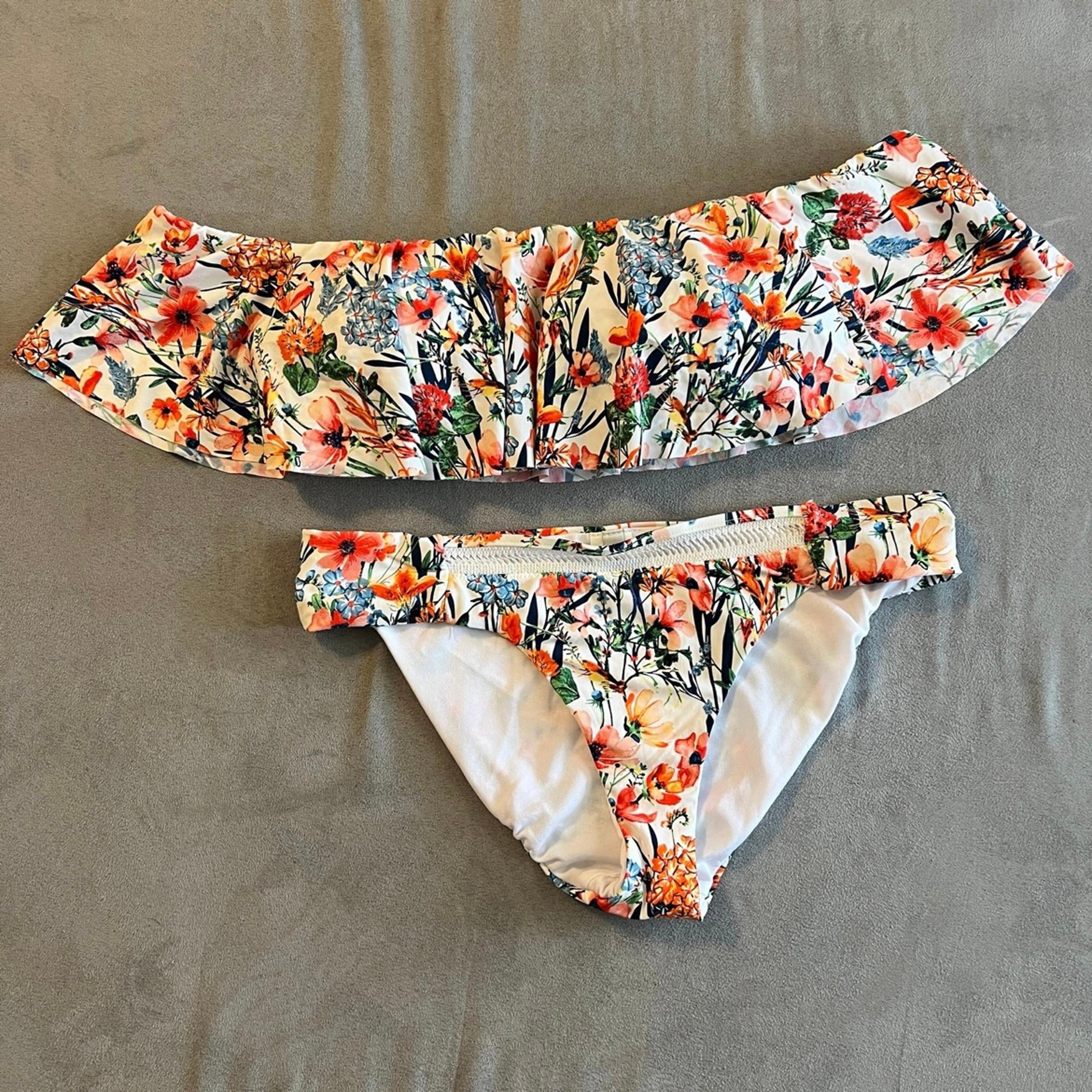 Lucky Brand 2-piece swimsuit