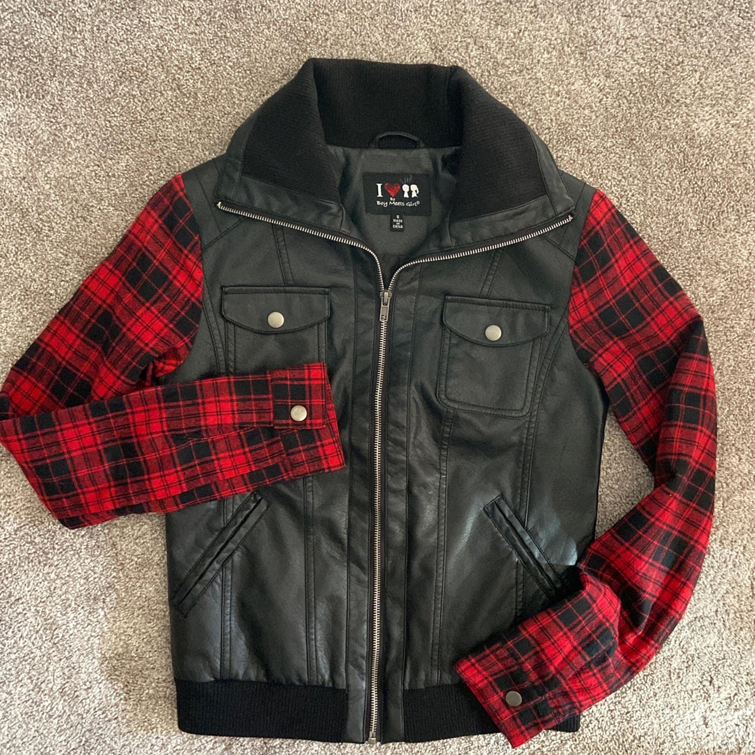 Wmns faux leather jacket Black /plaid flannel sleeves/Size Sm