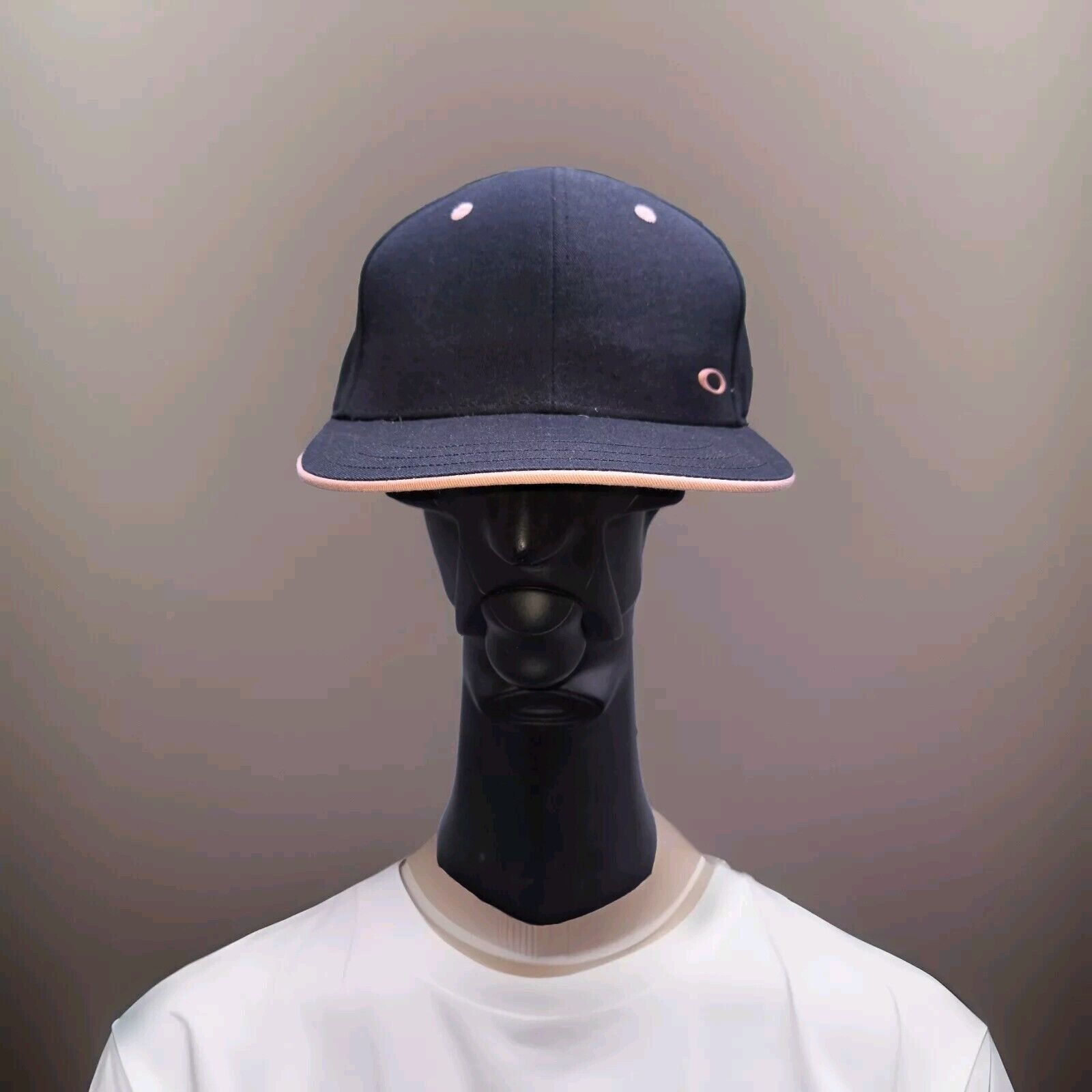 NWT Vintage Y2K Oakley Overspray NEW Black Fitted Hat Pink O Logo L Mens 7 5/8