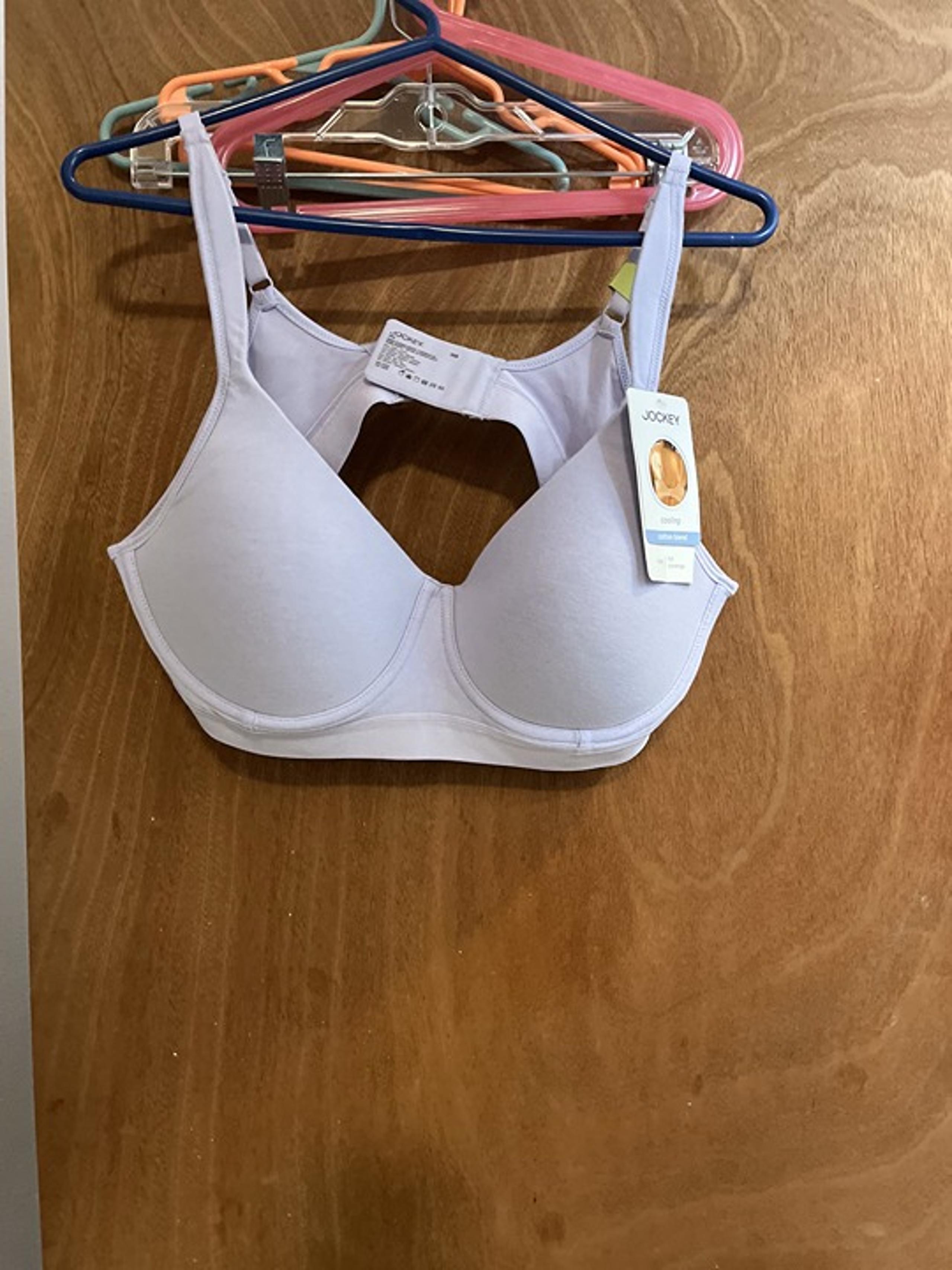 NWT Jockey size 38B Lavender Color No Wire Soft Cup Bra
