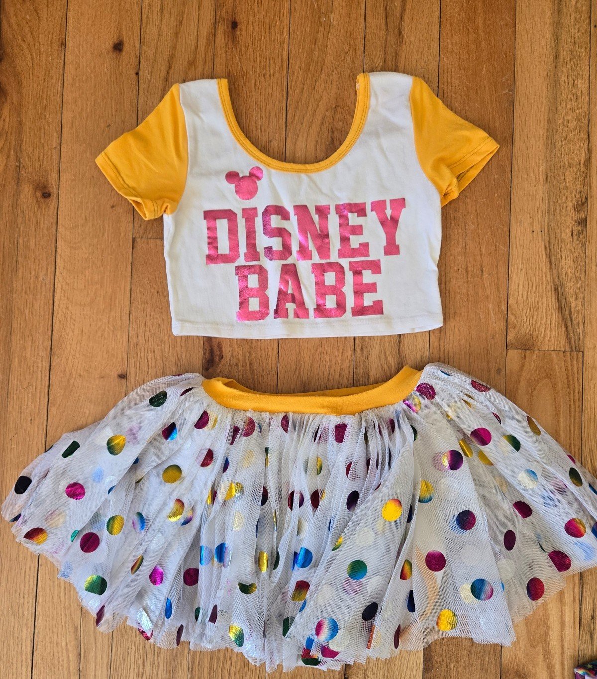 Wild rich kids 2 piece tutu. Excellent condition from smoke free home size 9/10