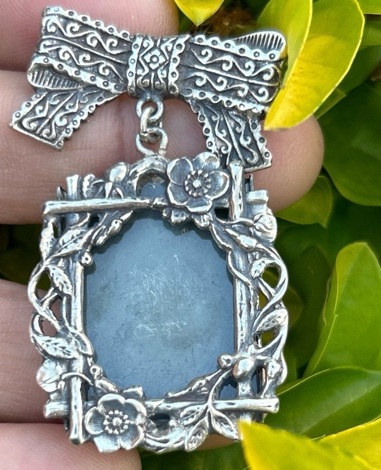 Vintage sterling silver real solid bow dangle floral picture frame brooch pin