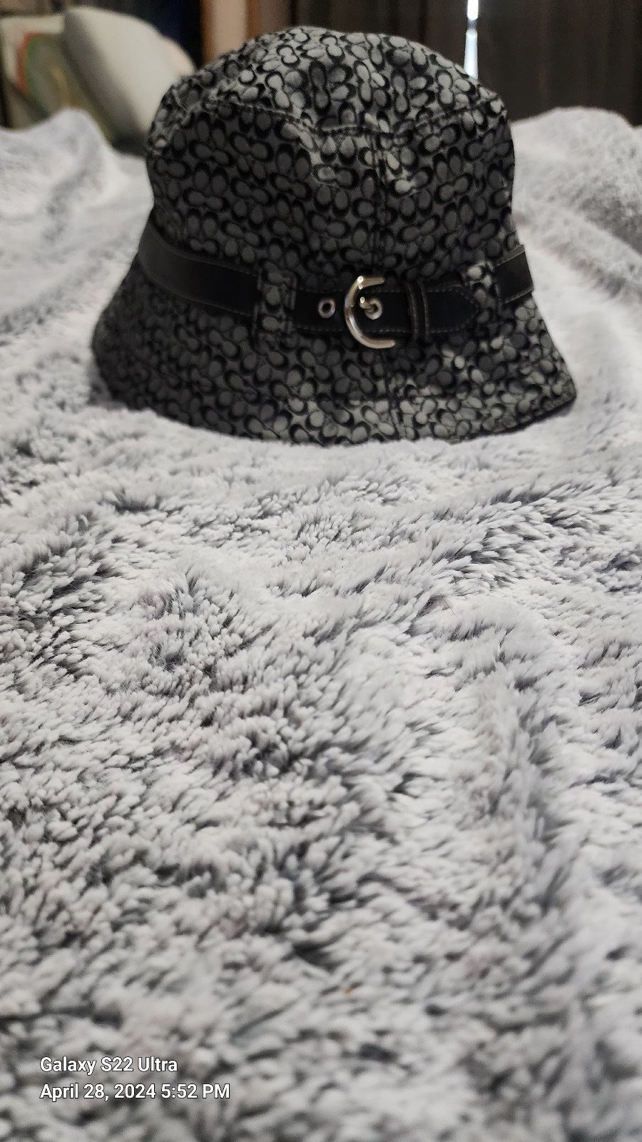 Coach bucket hats for women med large