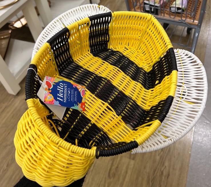 summer bee serving basket