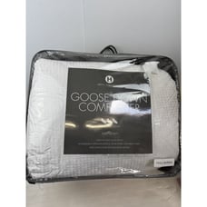 Hotel Collection Heavy Weight Full / Queen Goose Down Comforter