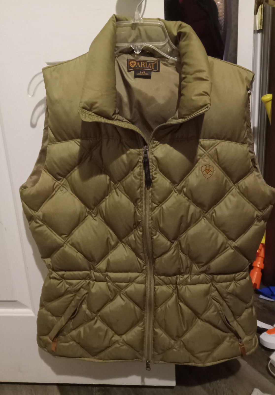 Ariat sleevless vest